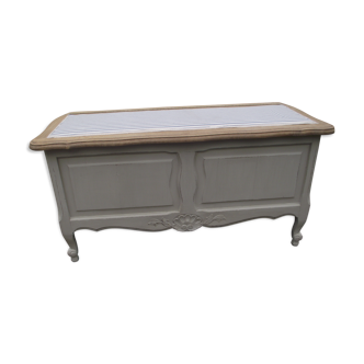 Louis XV-style chest bench in solid oak