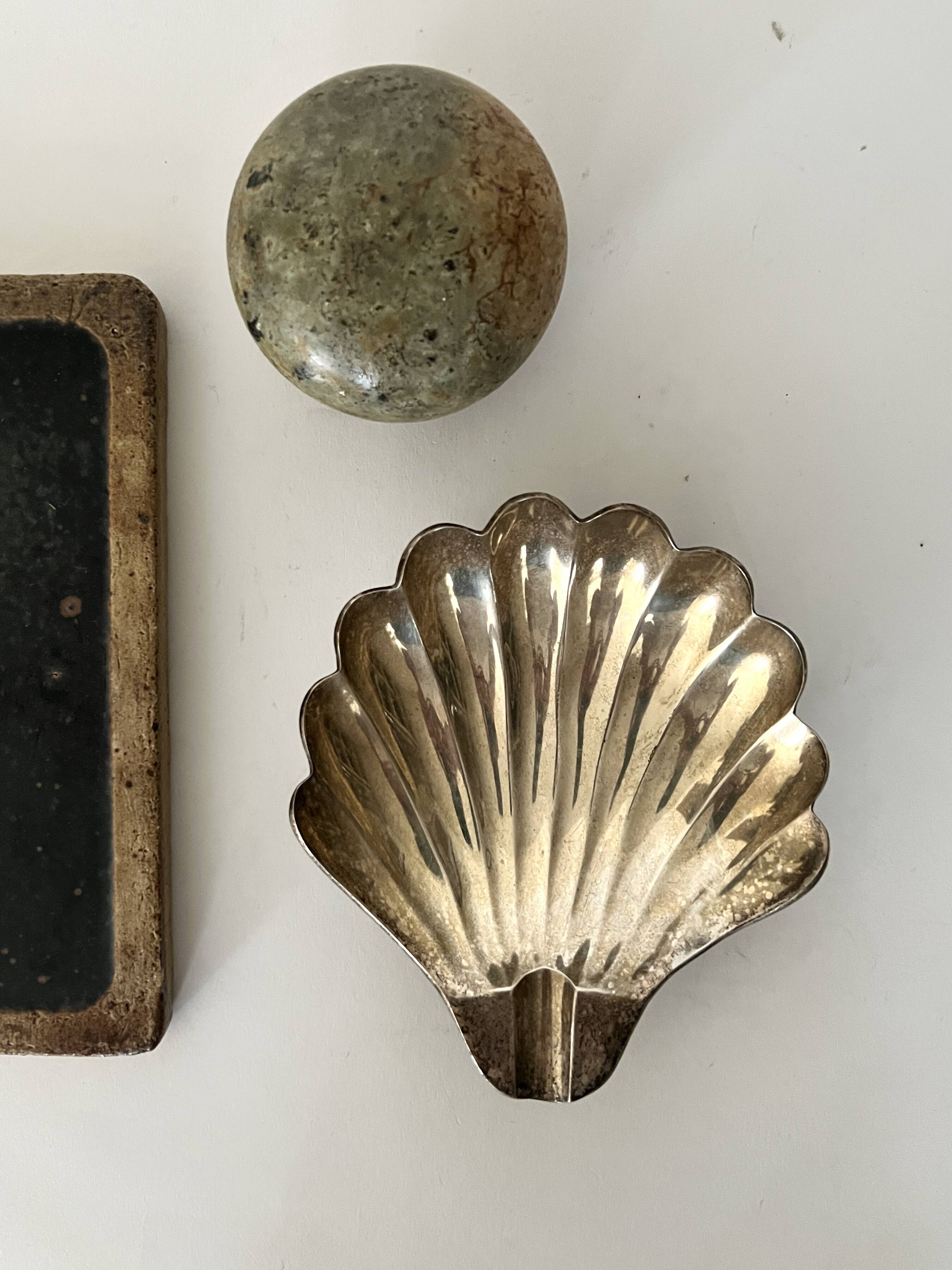 Brass pocket emptier / ashtray, France 1940