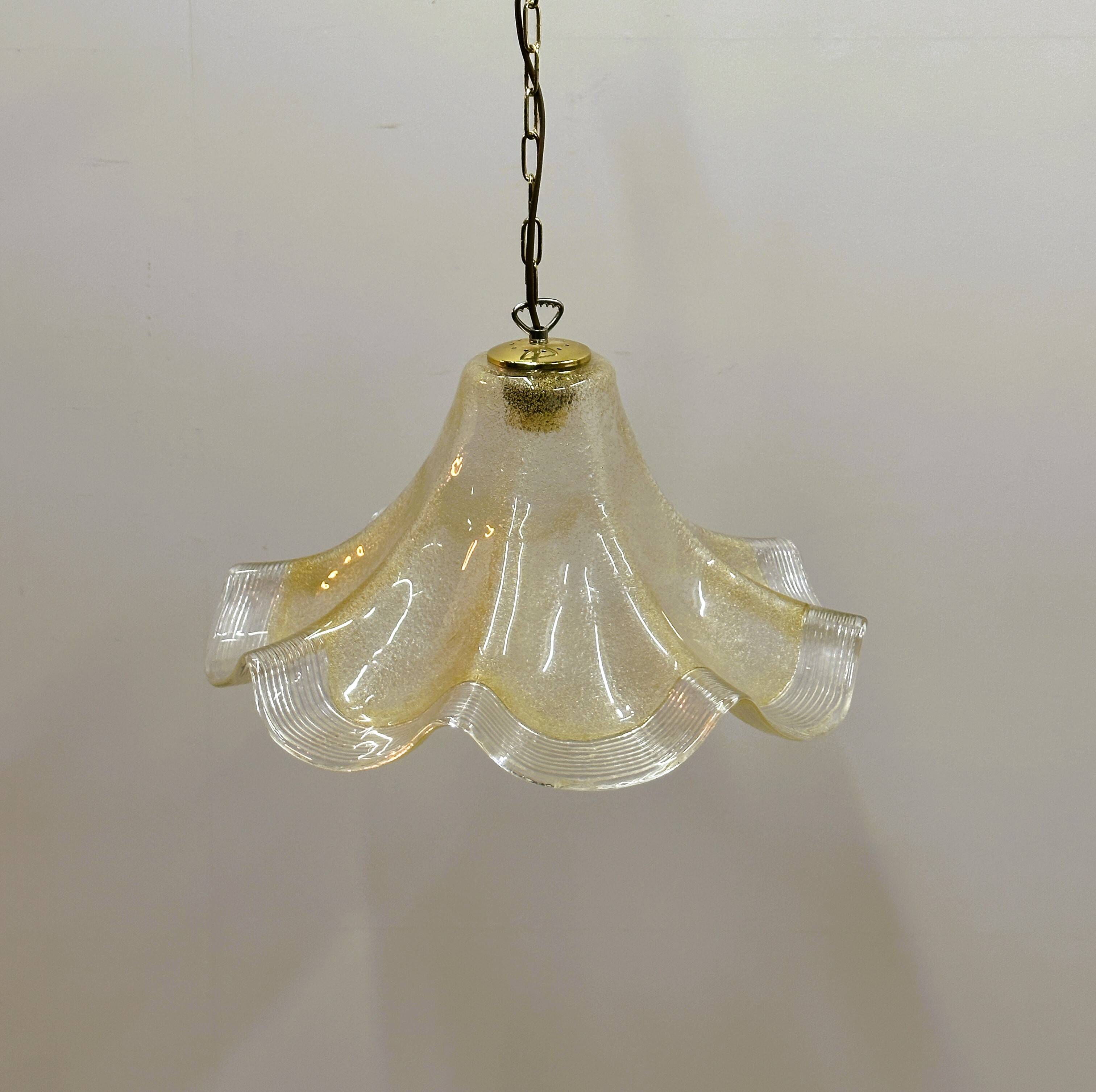 Pendentif parapluie vintage en verre de Murano avec décor couleur ambre, années 1970.