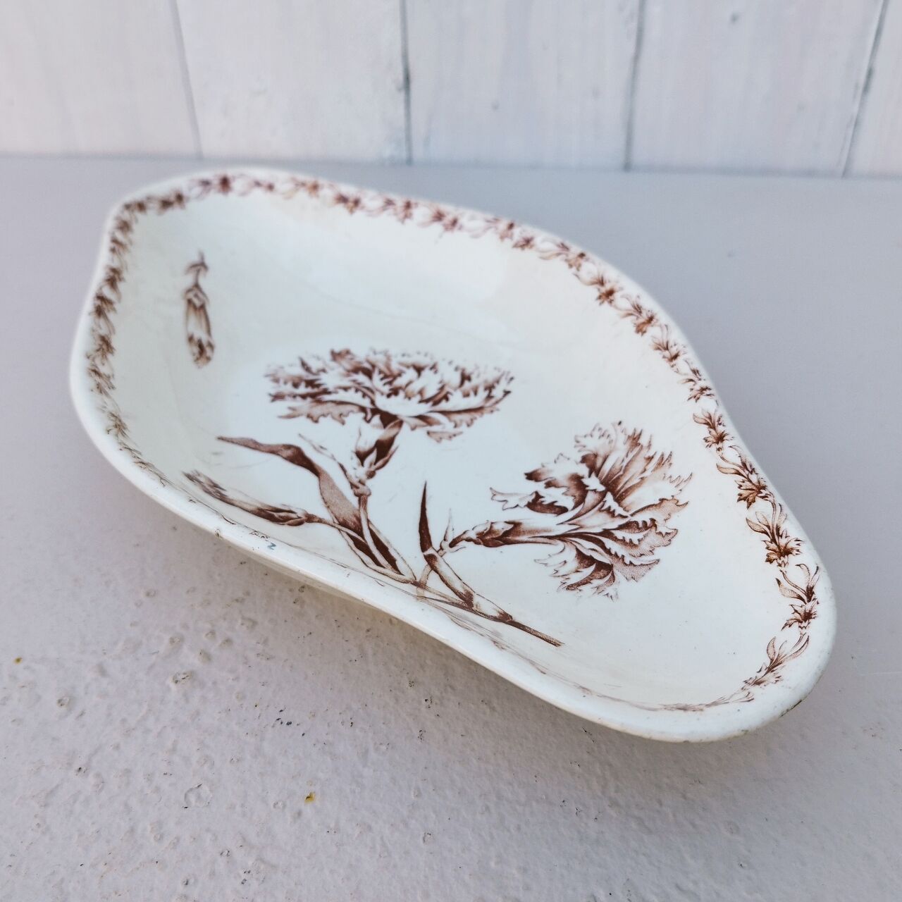 Ravier earthenware Luneville Carnation K&G