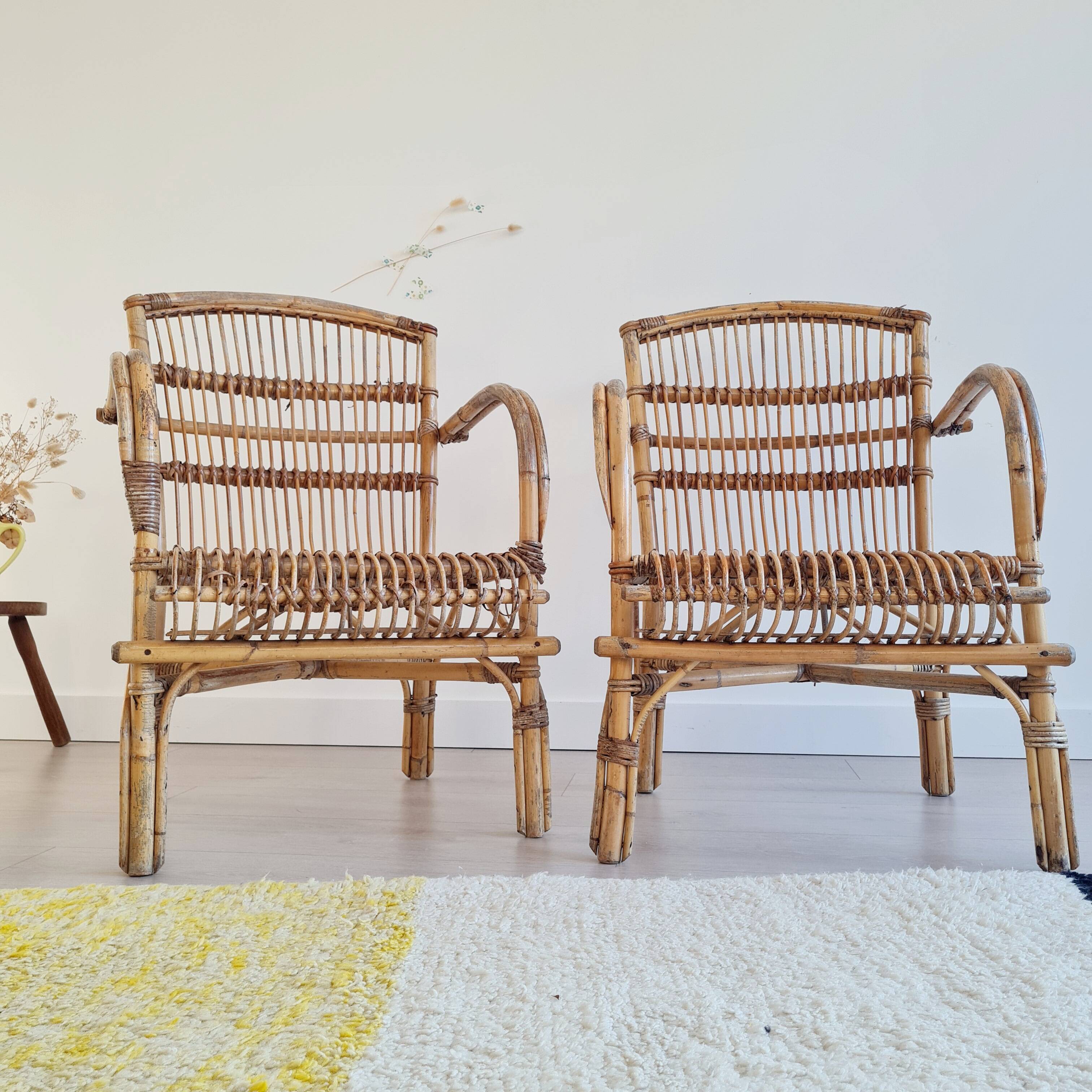 Paire de fauteuils anciens en rotin