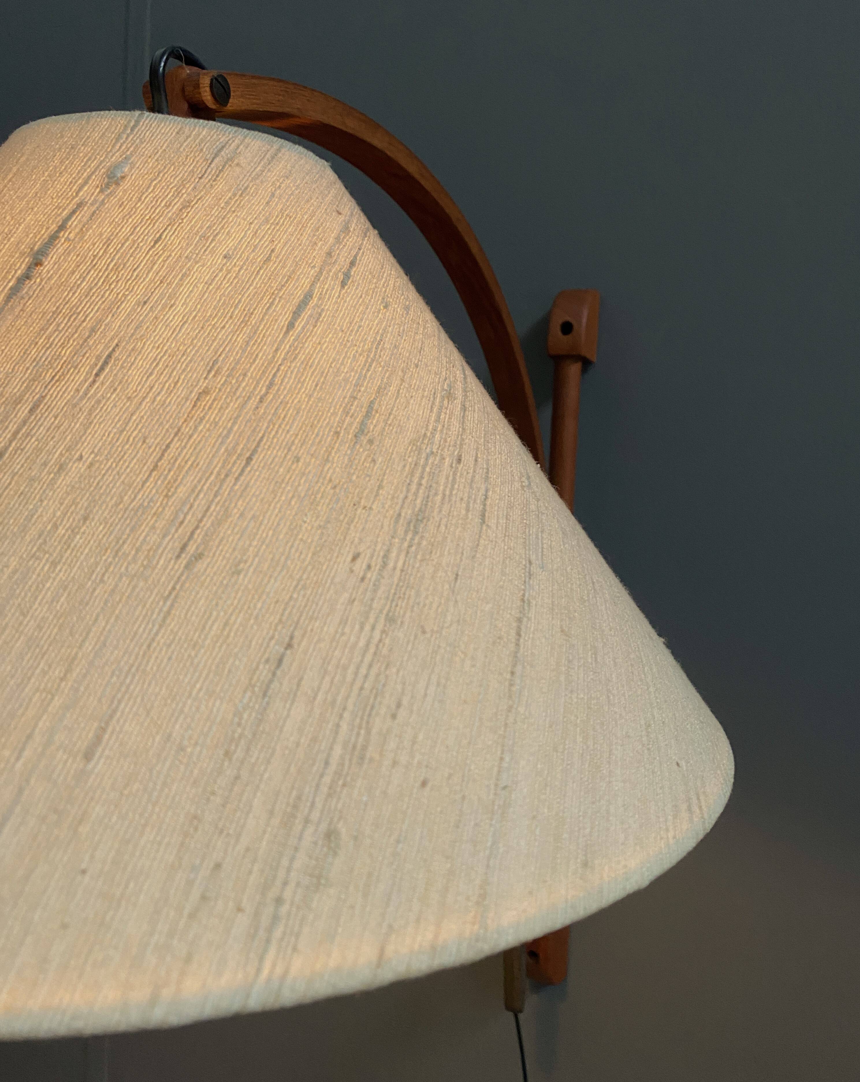 Applique murale en teck par Domus Denmark, années 1970