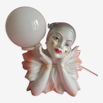 Lampe à poser Pierrot globe opaline vintage
