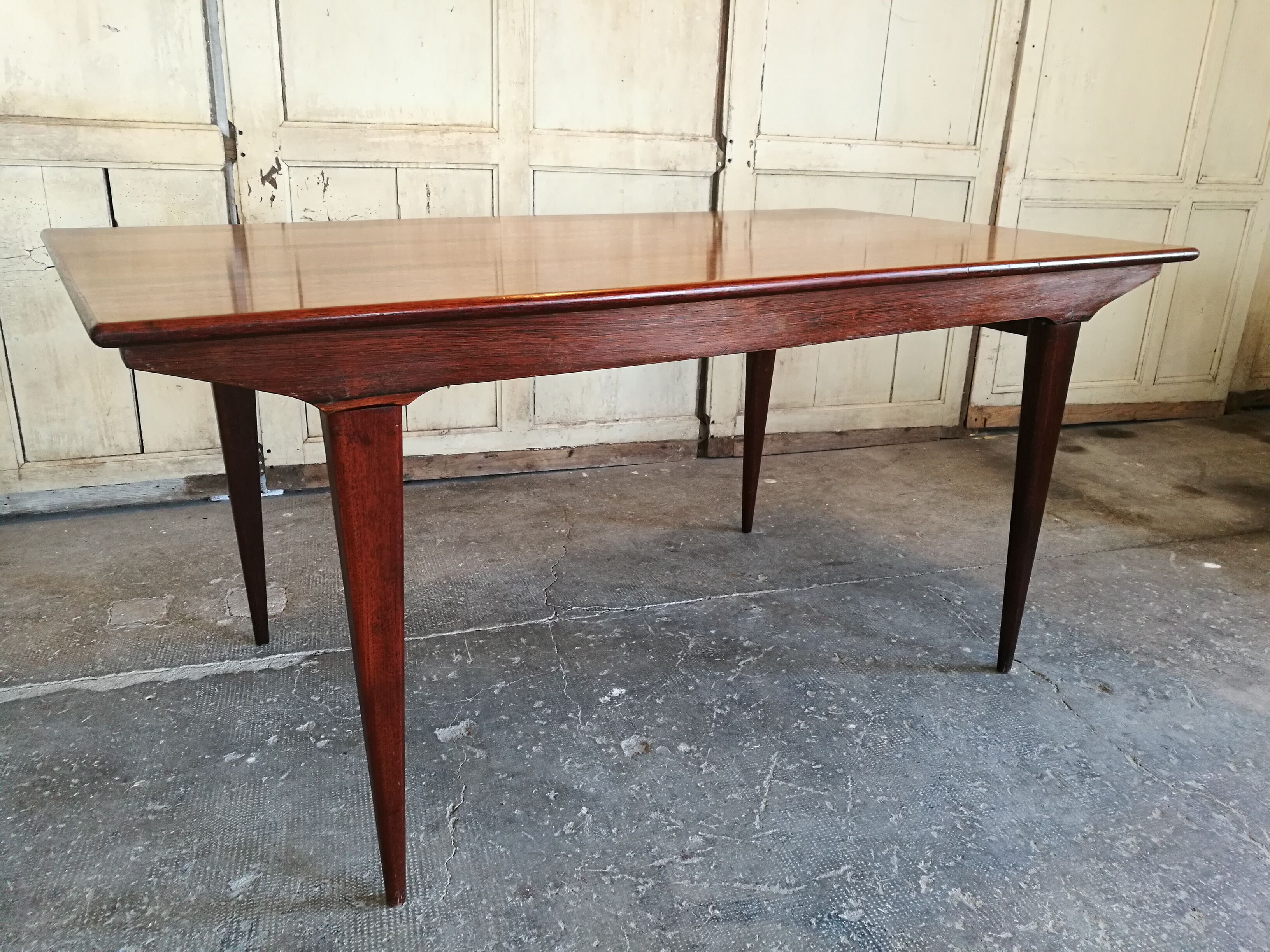 Scandinavian dining table in rosewood