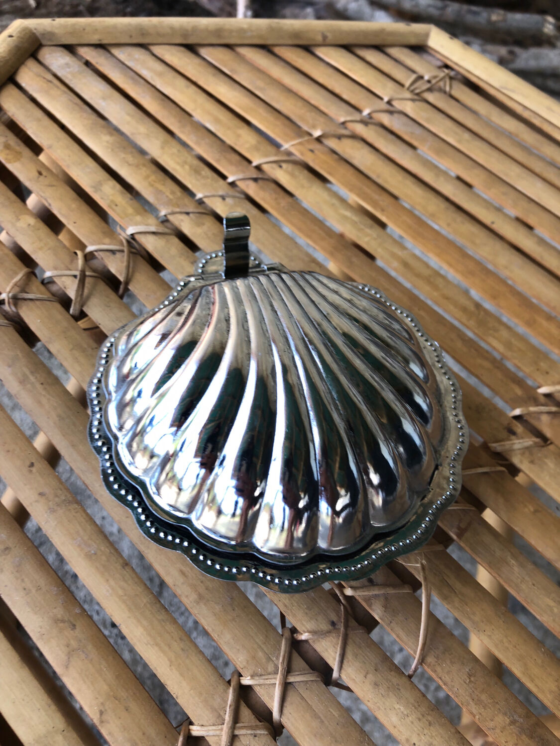 Butter dish/pocket tray • shell, vintage