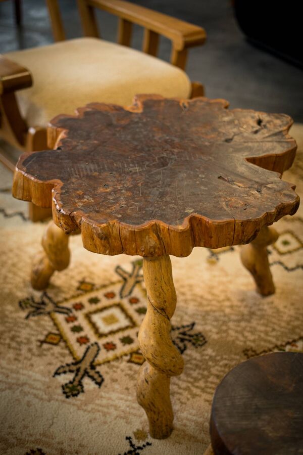 Table et tabouret brutaliste