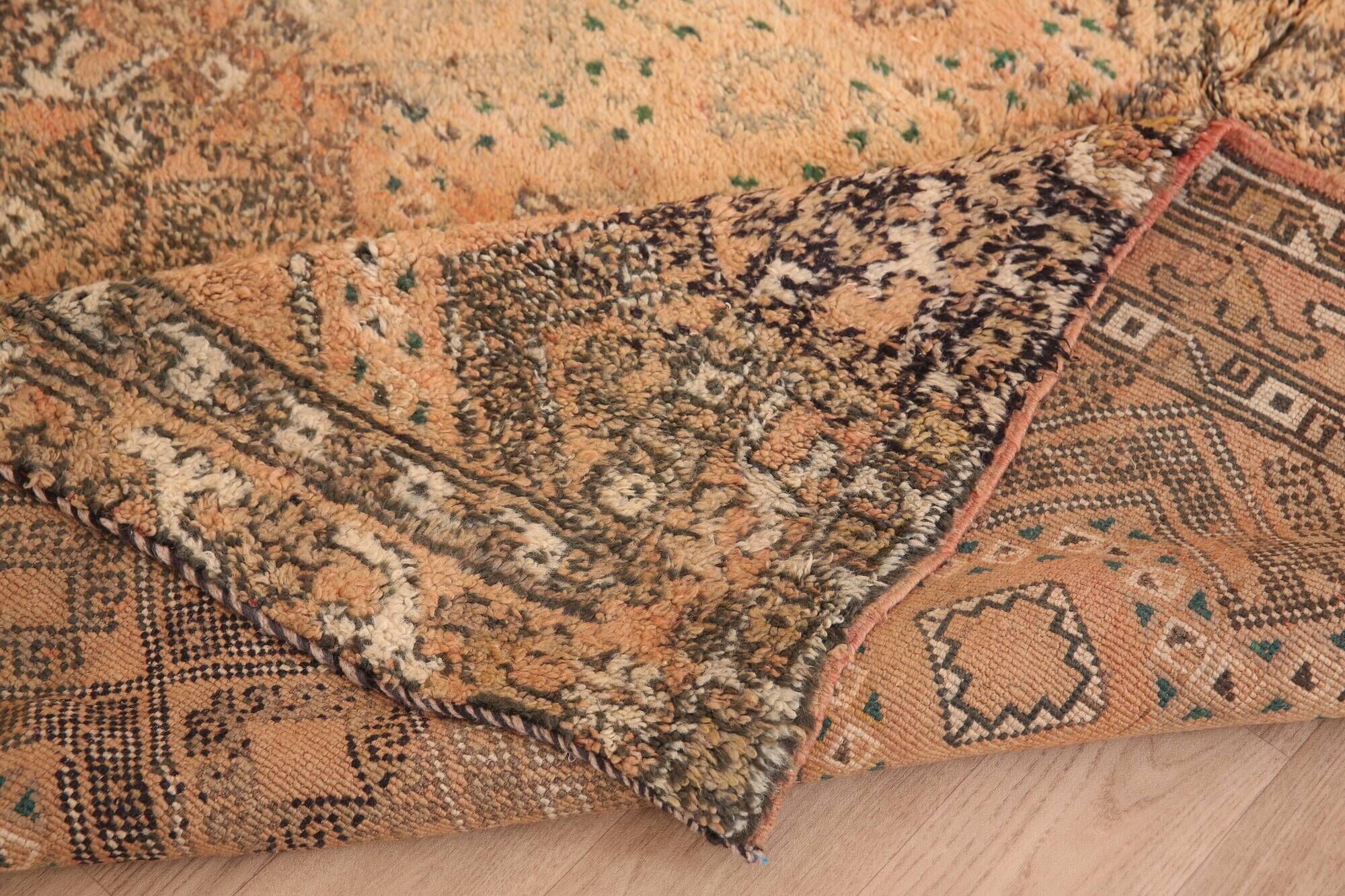 Peach Vintage Moroccan Rug 142 x 248 cm, Berber Wool Rug Handmade, Boho Rug