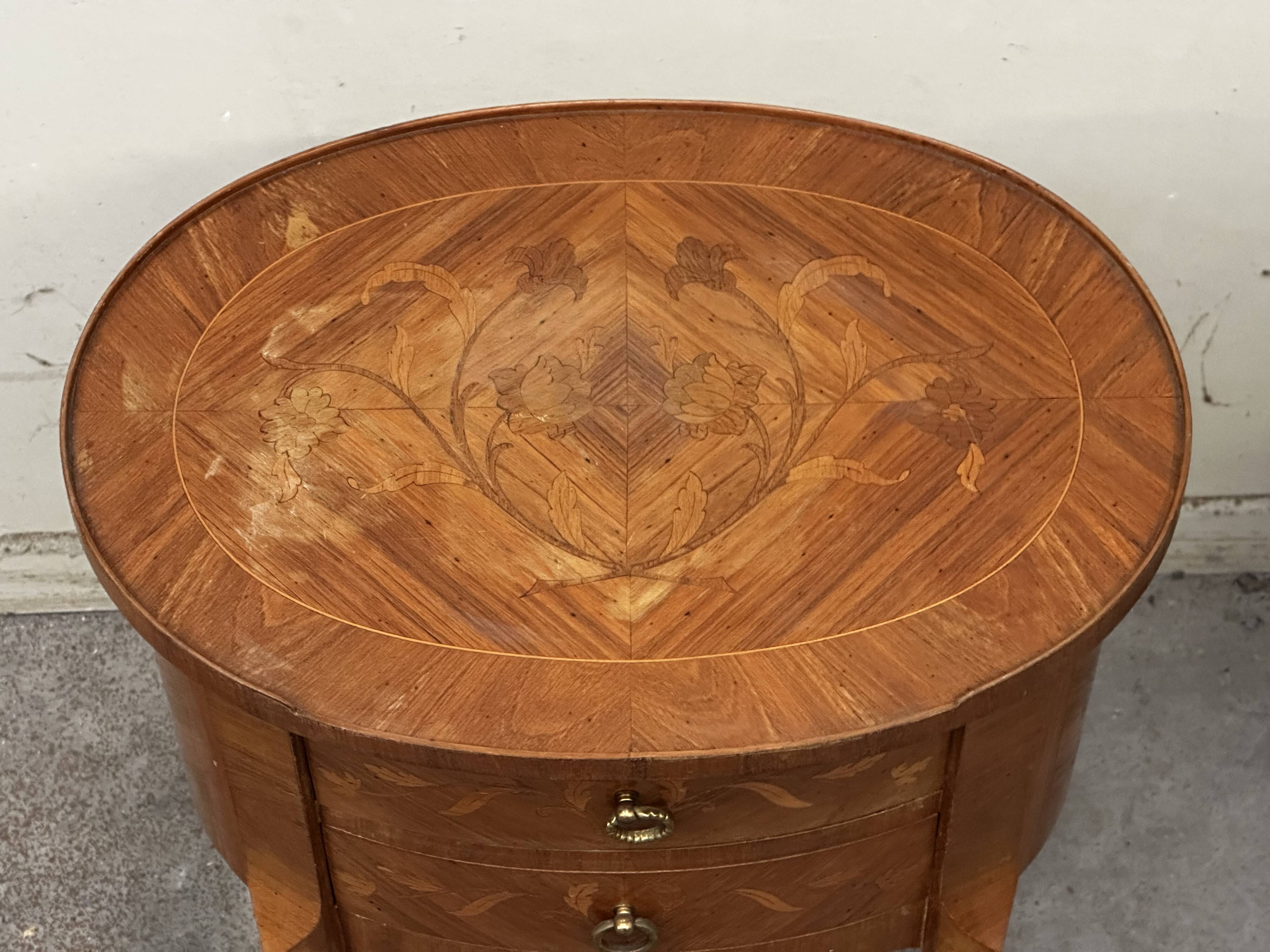 Oval side table in marquetry wood, Louis XVI style - early 20th century