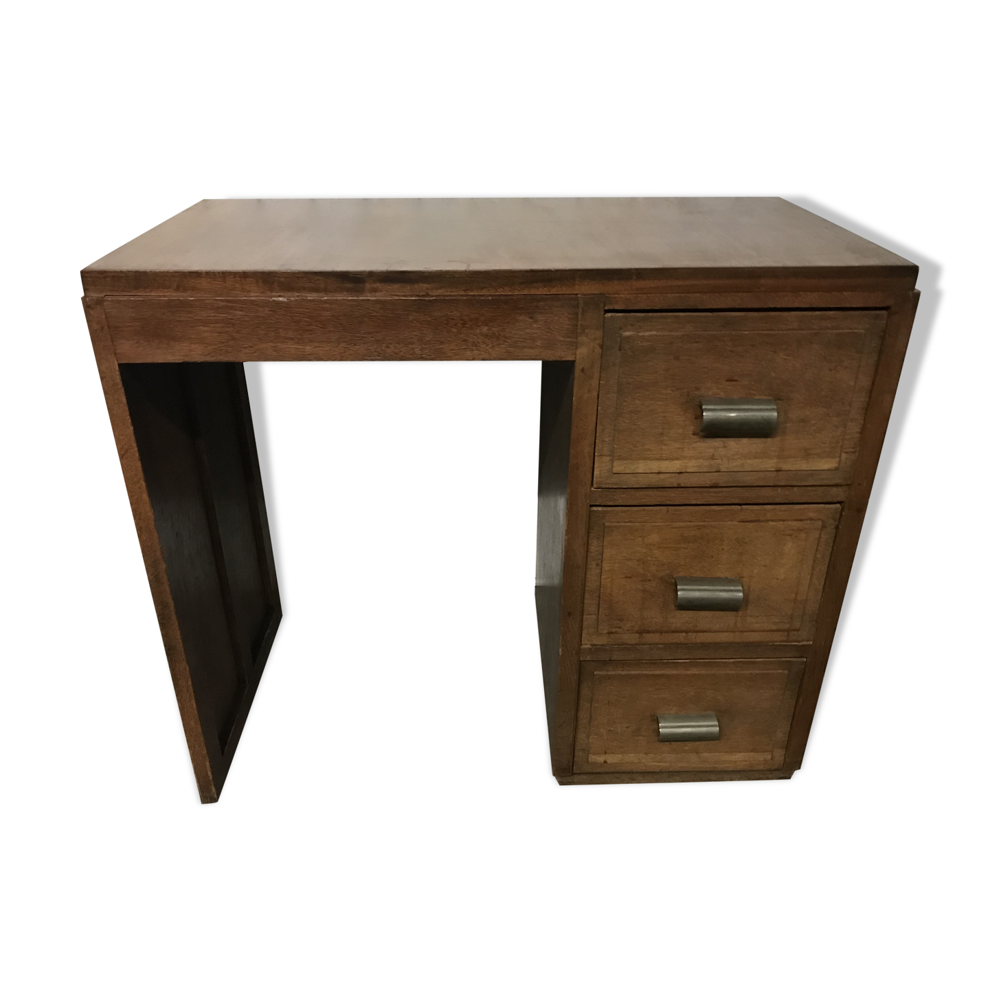 Administrative desk of the 1950s