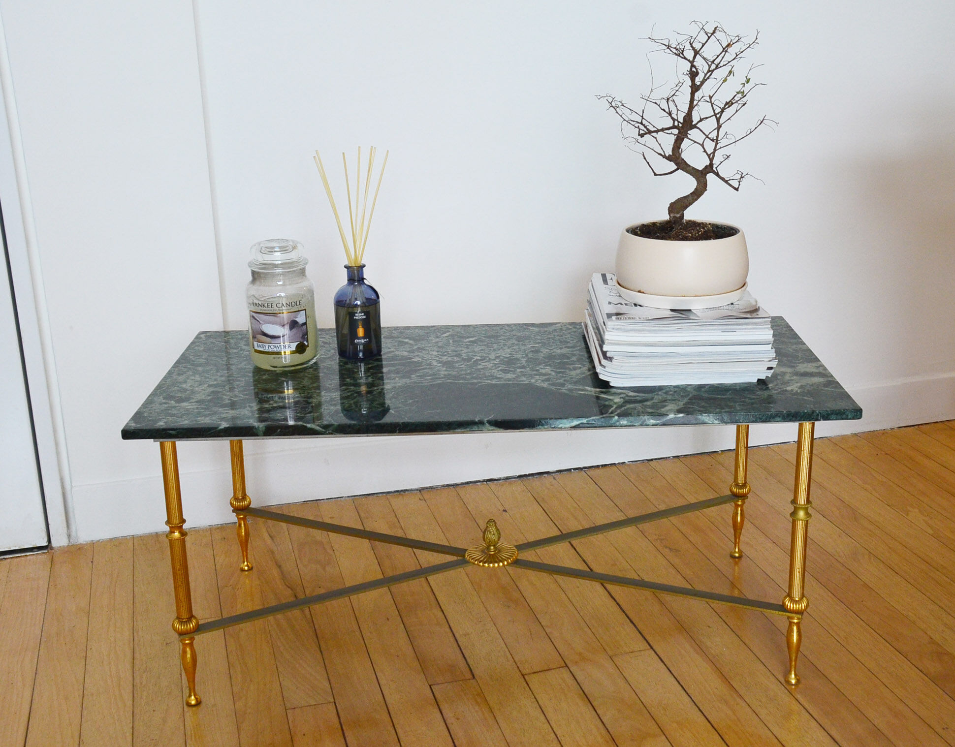 Green marble coffee table 60