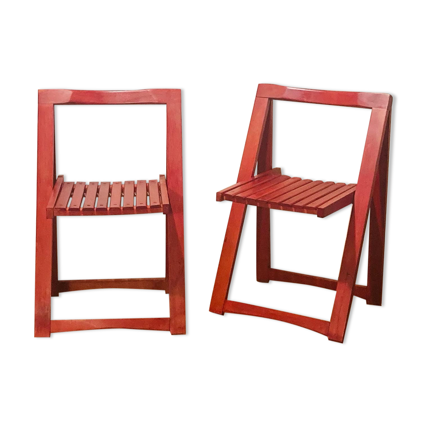 Folding chairs red color