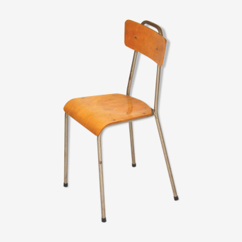 Chaise d'école pour enfant