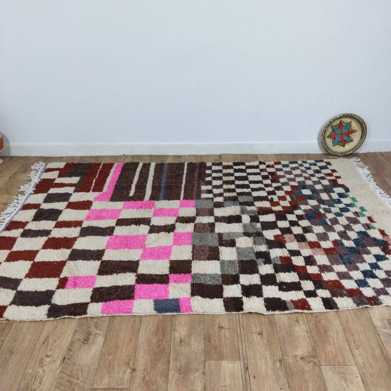 Handmade Moroccan Berber rug 280 x 176 cm