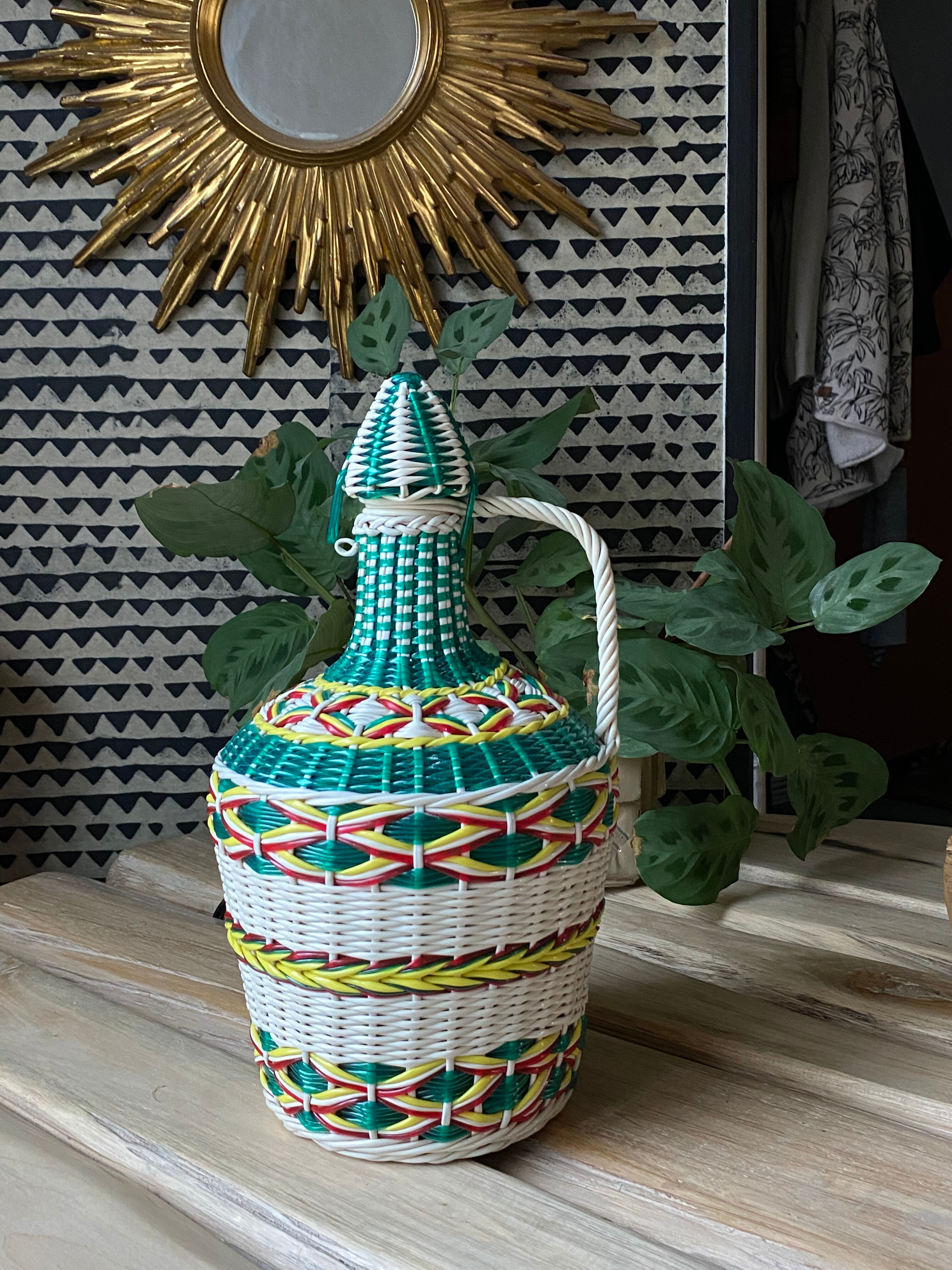 Vintage scoubidou bottle