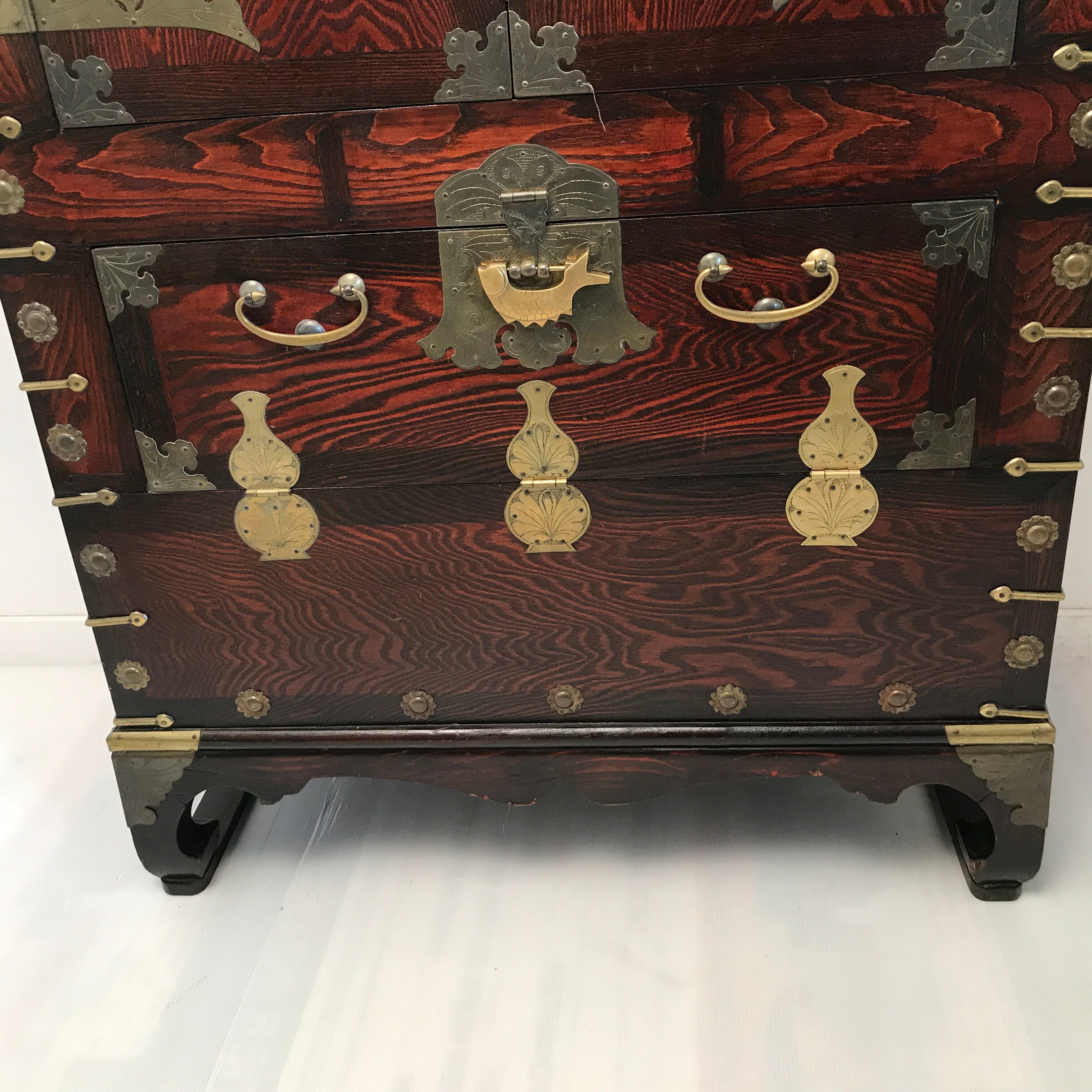 Furniture antique Korean storage box 1910 in wood and brass