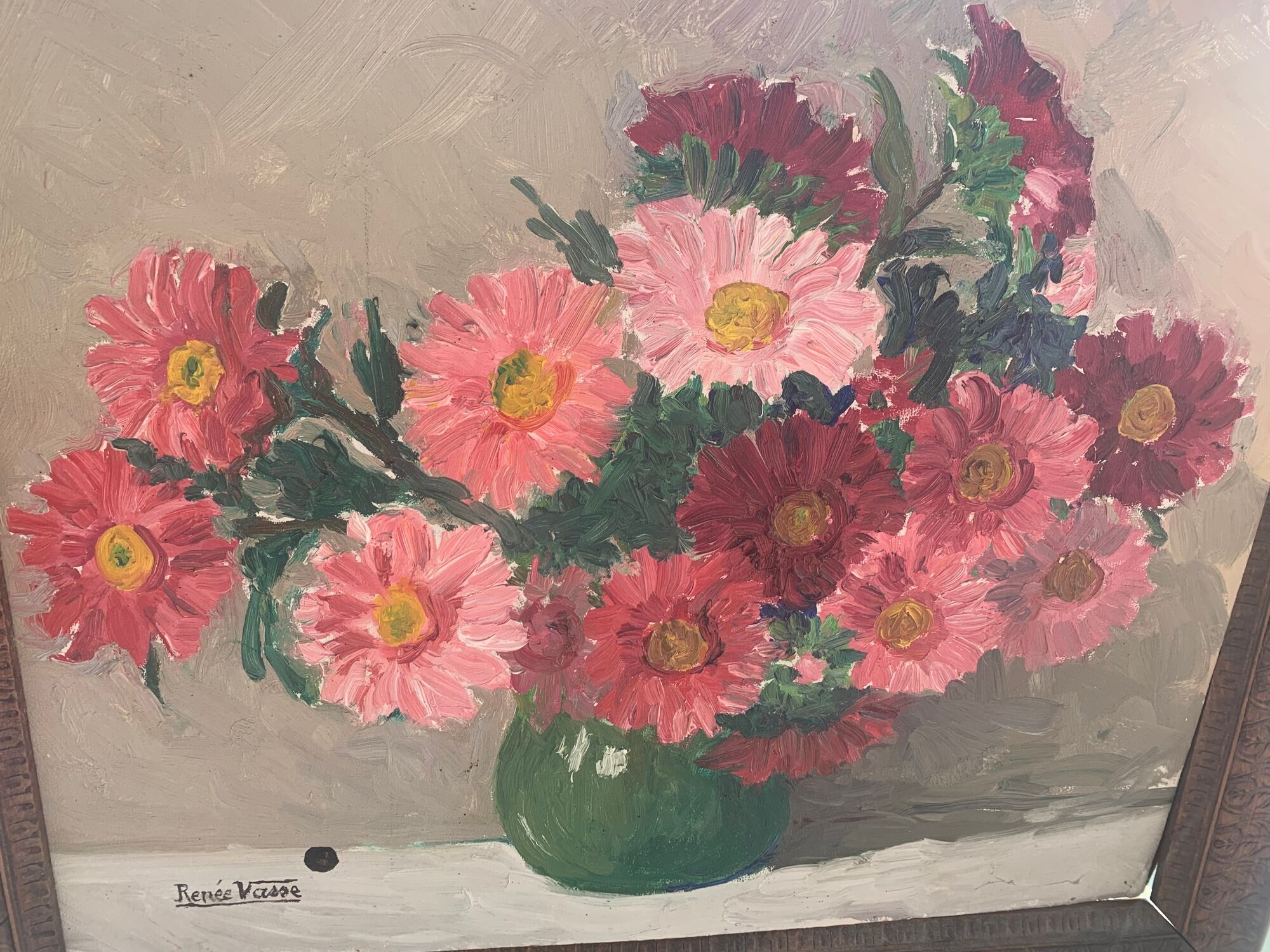 Painting the bouquet of Daisies signed Renée VAsse, old frame