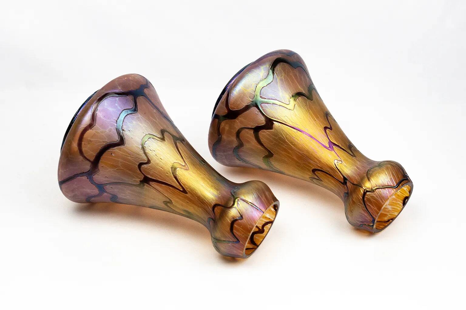 Pair of Art Nouveau iridescent glass vases – Pallme-König & Habel, circa 1900