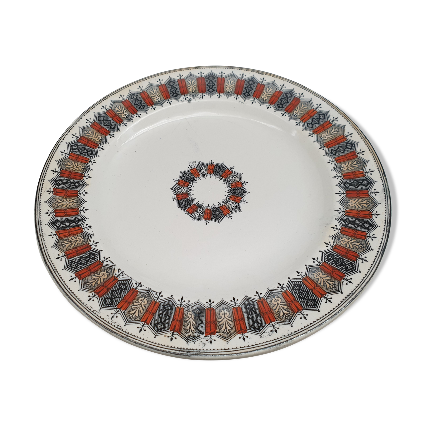 Vintage round dish in English earthenware