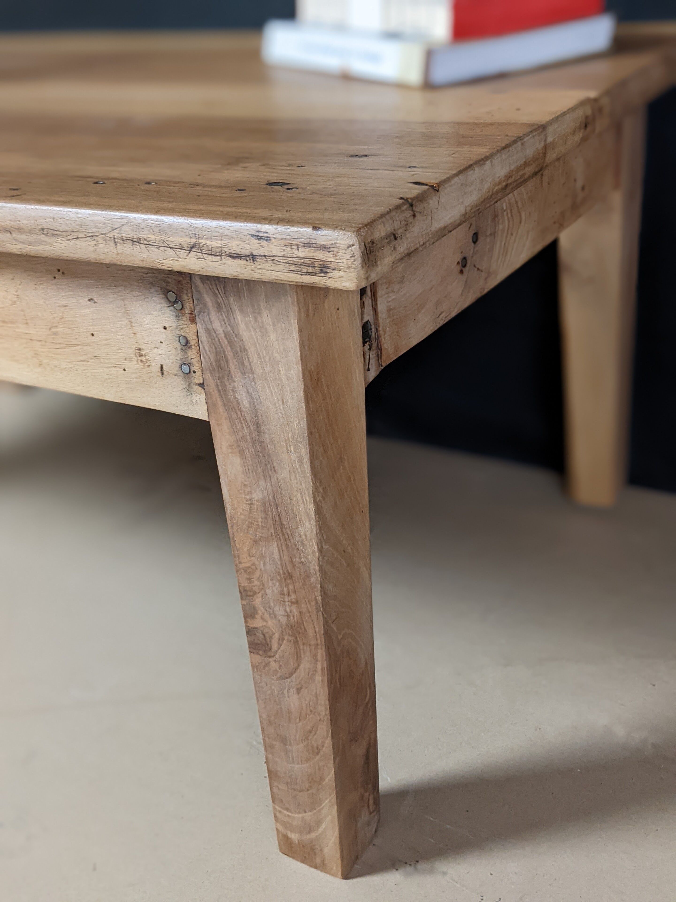 Table de ferme basse