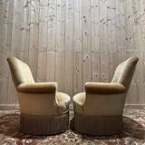 Pair of English-style armchairs in yellow velvet