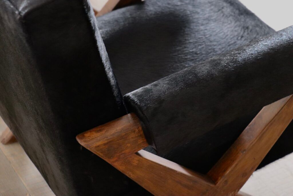 Paire de fauteuils lounge à jambes en X de Pierre Jeanneret, Chandigarh années 1960.