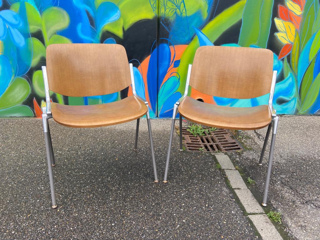 2 chaises vintage Modèle DSC-106 par Giancarlo Piretti pour Anonima Castelli, années 1970 Mobilier D