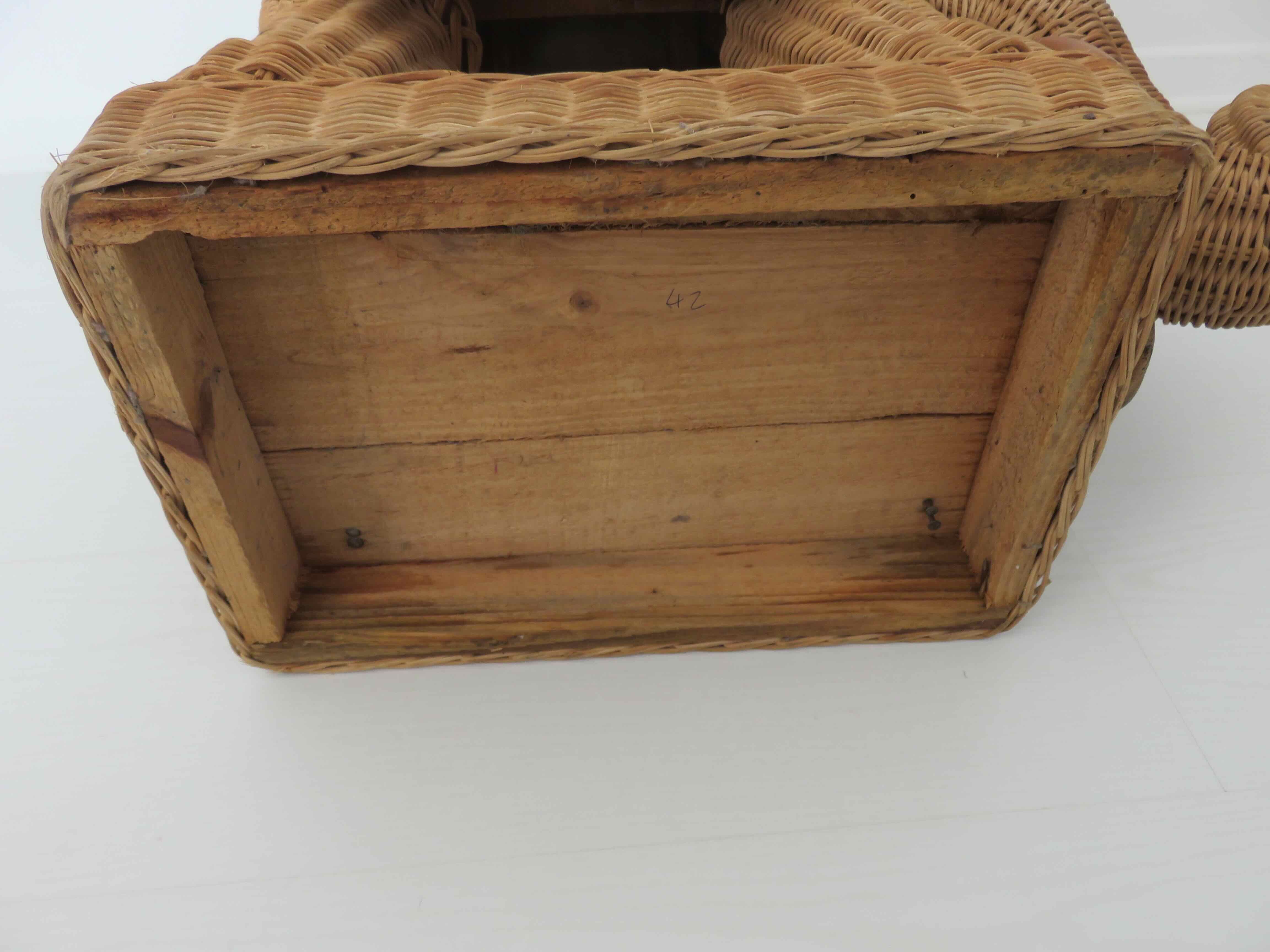 Side table elephant rattan or piece of sofa 60s 70s