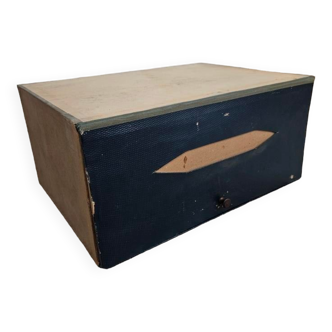Old notary binder box - 1 -