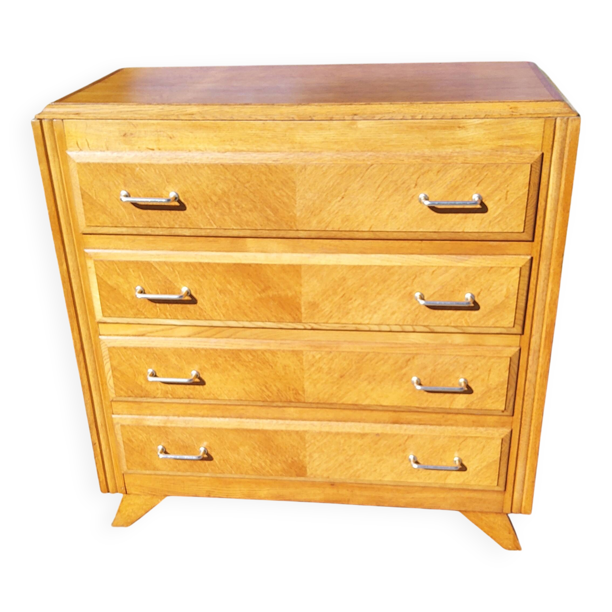 Compass-legged chest of drawers