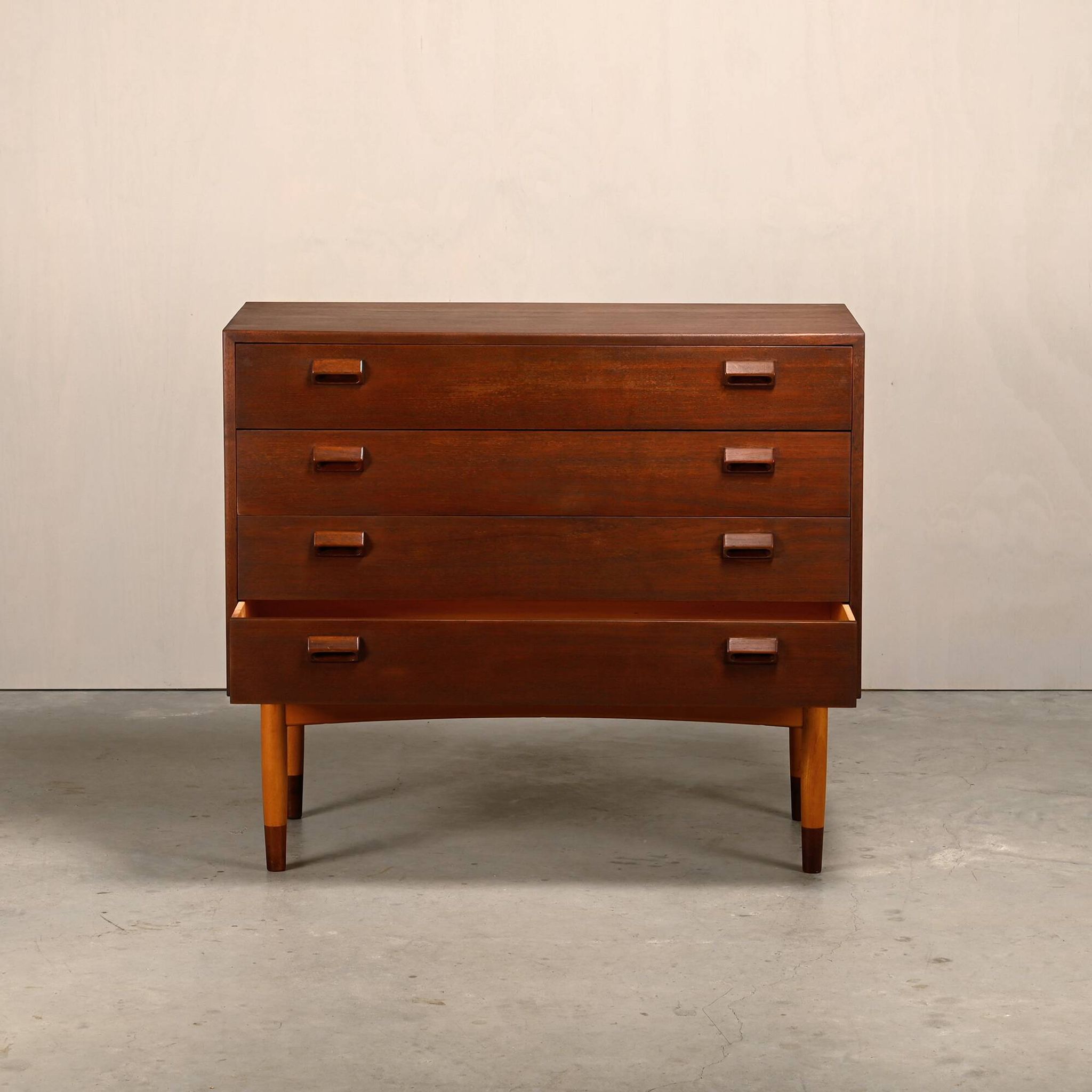 Commode en teck et hêtre de Børge Mogensen, Søborg Møbler