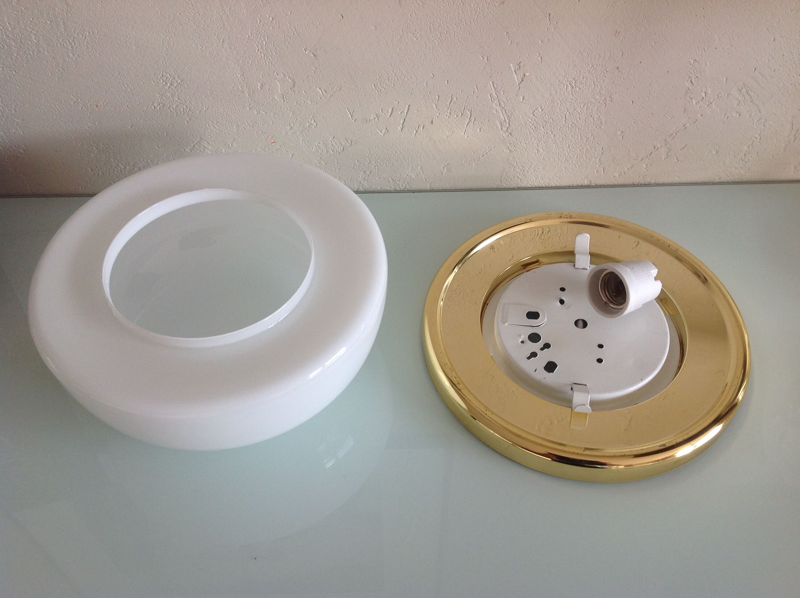 Half moon ceiling light in white opaline / vintage 70-80s