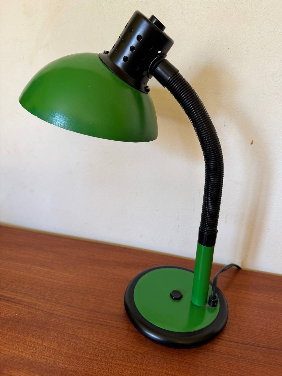 Green Aluminor articulated desk lamp from the 70s