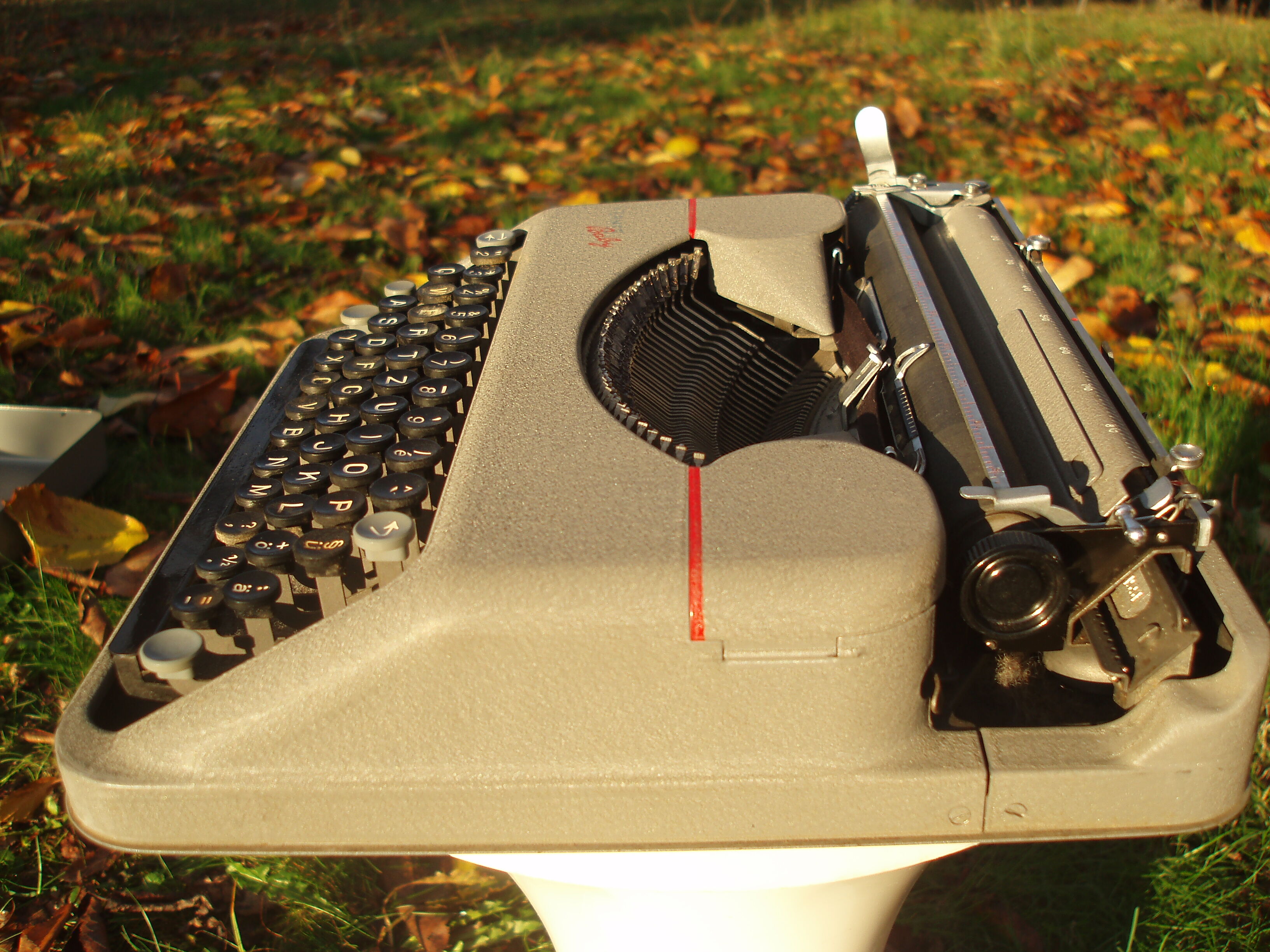 Hermes Baby typewriter with bag