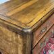 Commode 2 tiroirs de style Louis XV fin XIXème en noyer et peuplier