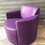 Steiner Bagatelle model armchair in purple leather