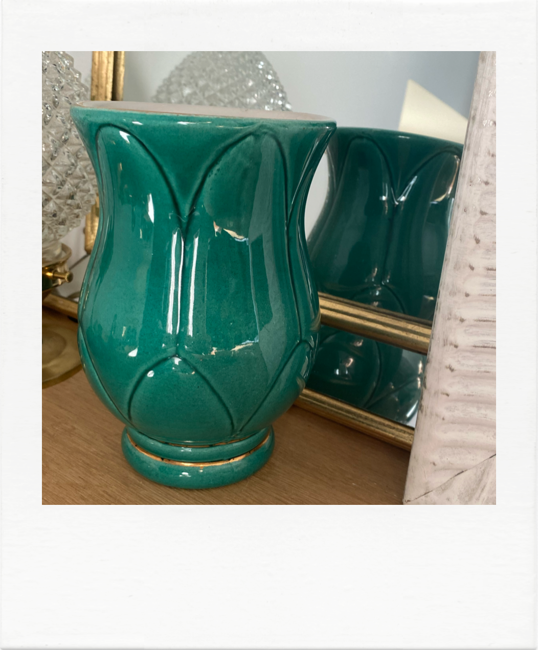 Emerald and gold vase