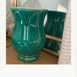 Emerald and gold vase