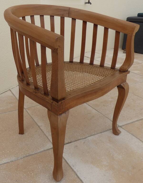 2 Colonial armchairs in natural solid wood with cane seats