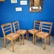 4 chaises de la marque Monobloc vers 1950. Paillage de couleur