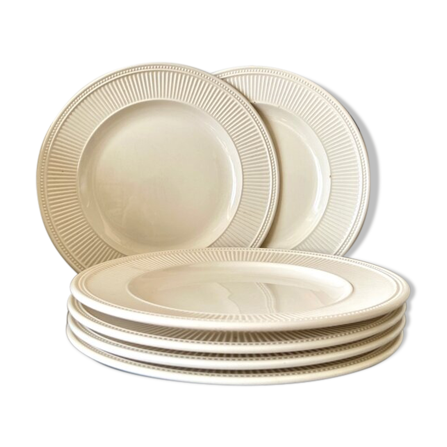 6 plates in unbleached earthenware