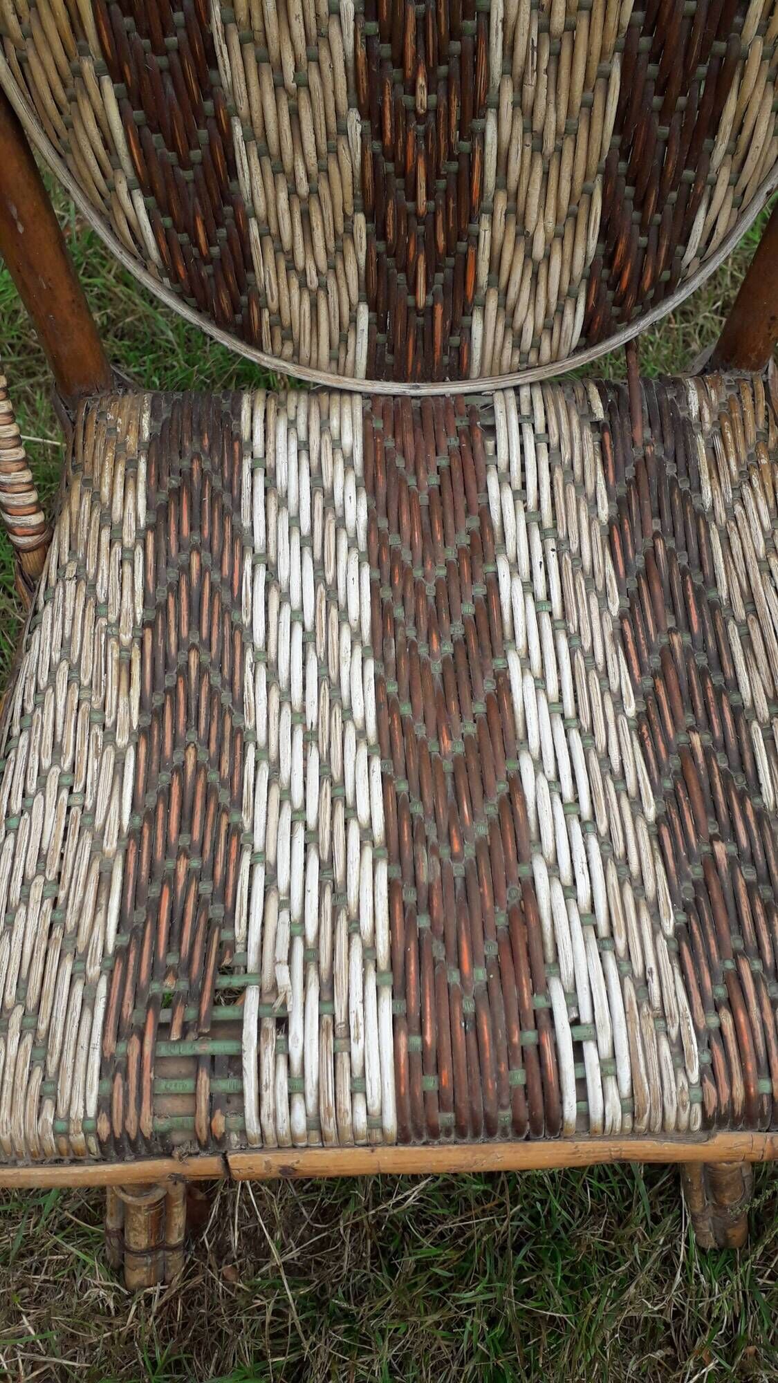 Set 2 rattan chairs 1900