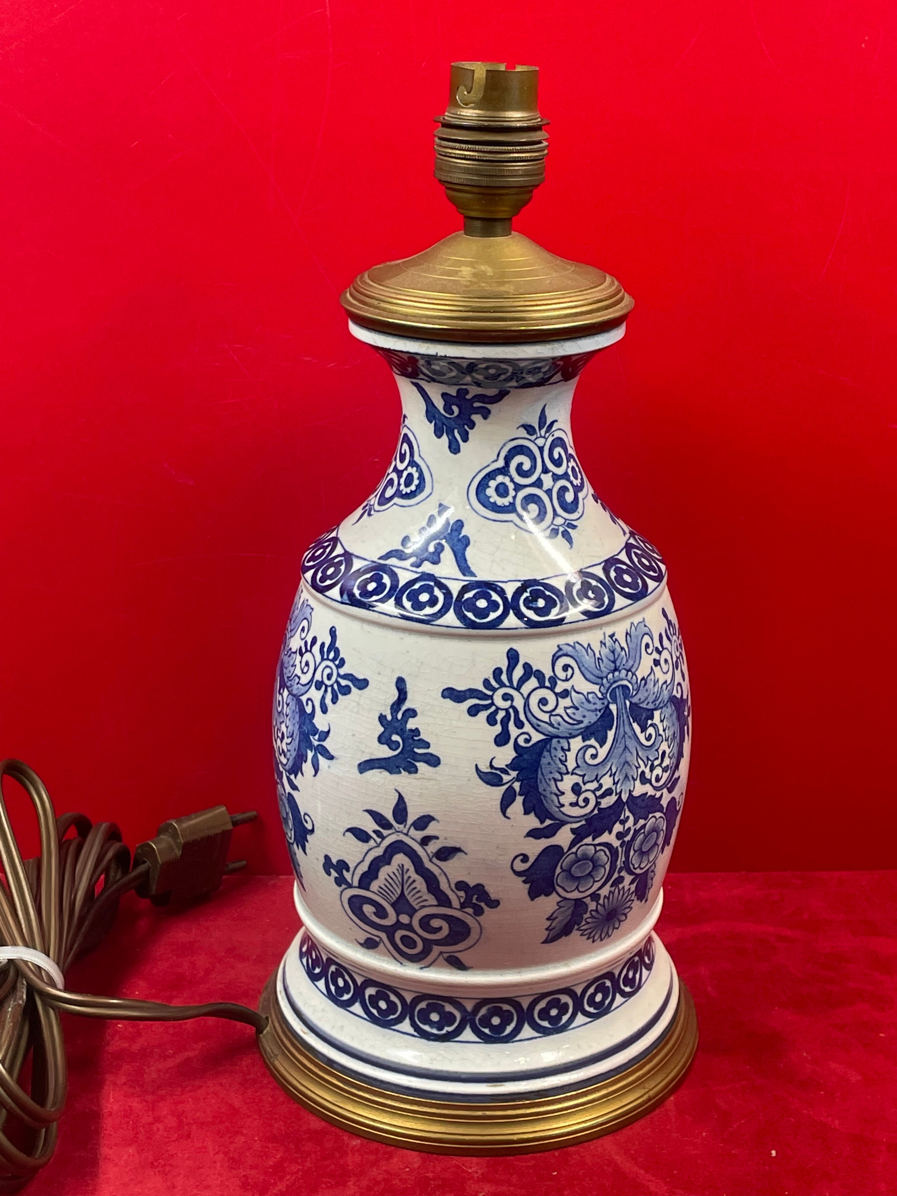 Vintage lamp in blue and white earthenware