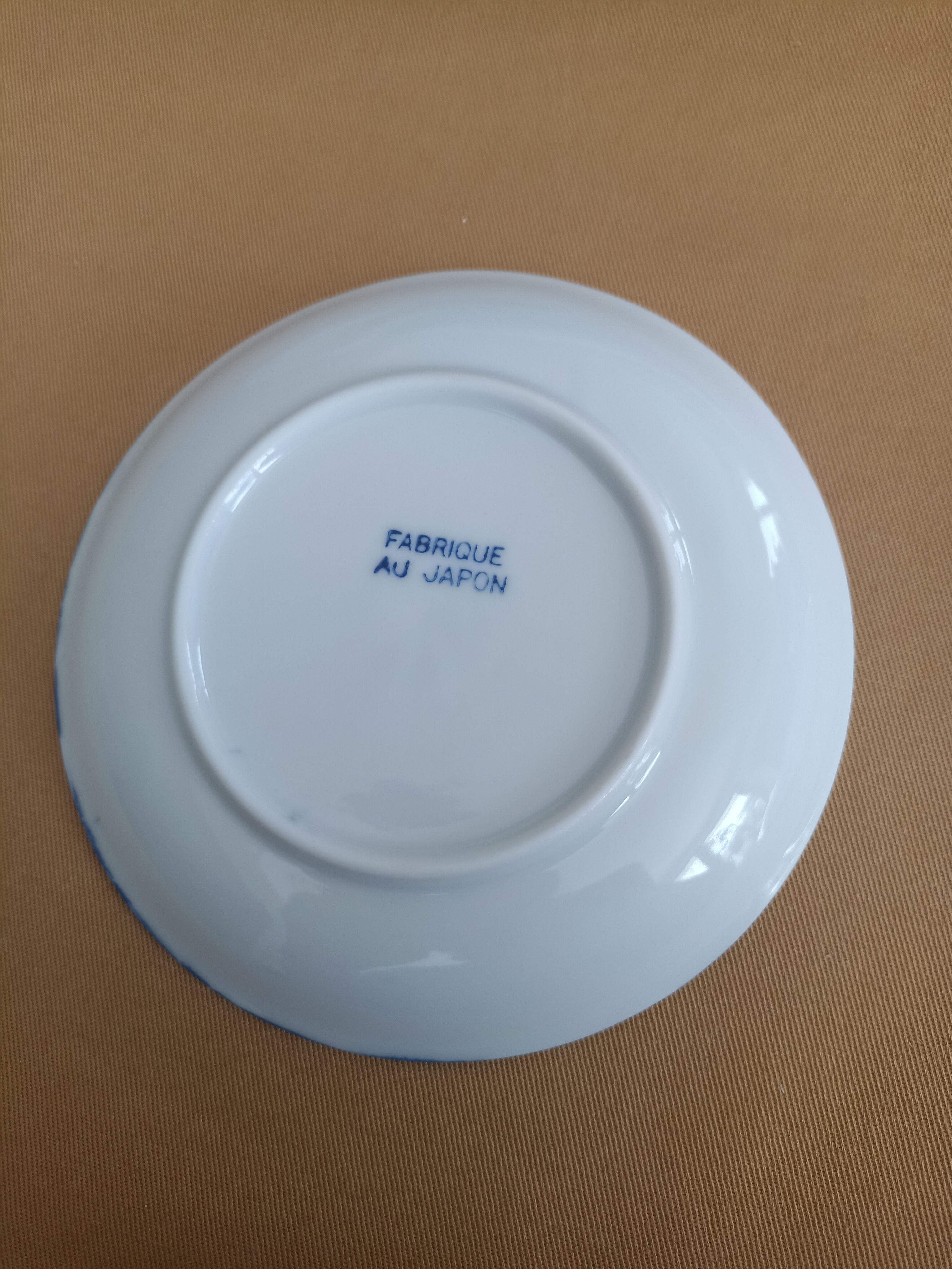 Saucers