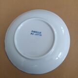 Saucers