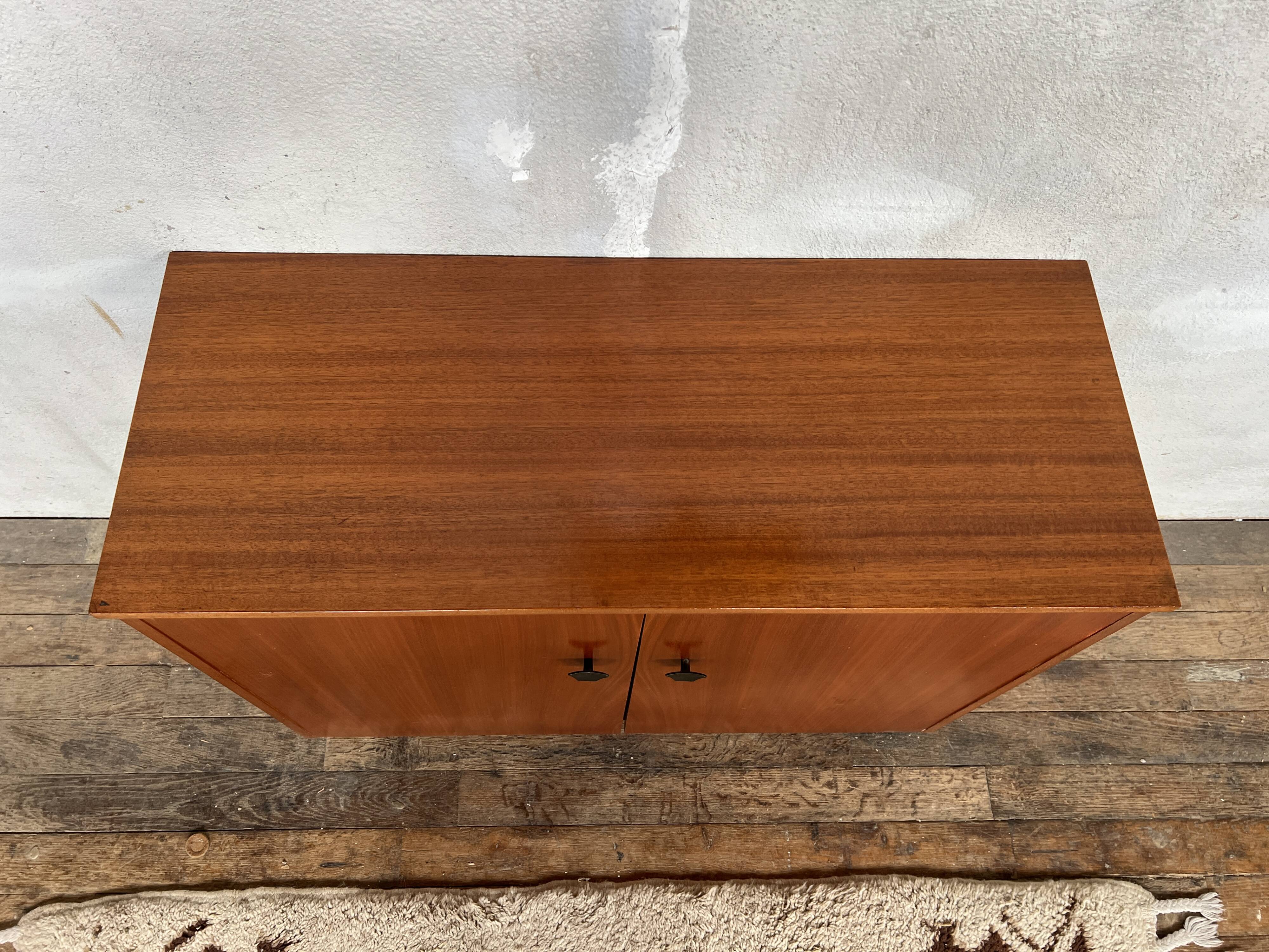 Buffet cabinet shoe cabinet on casters