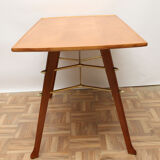Table basse des années 1950 en bois de cerisier