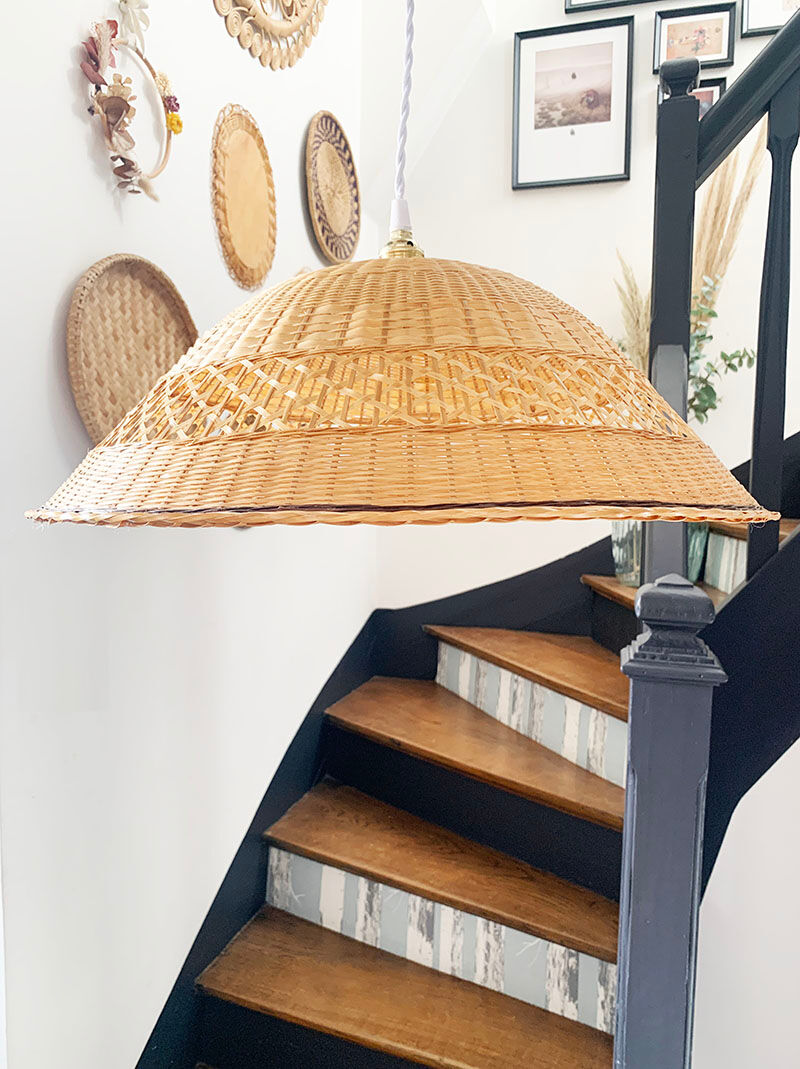 Braided wicker suspension