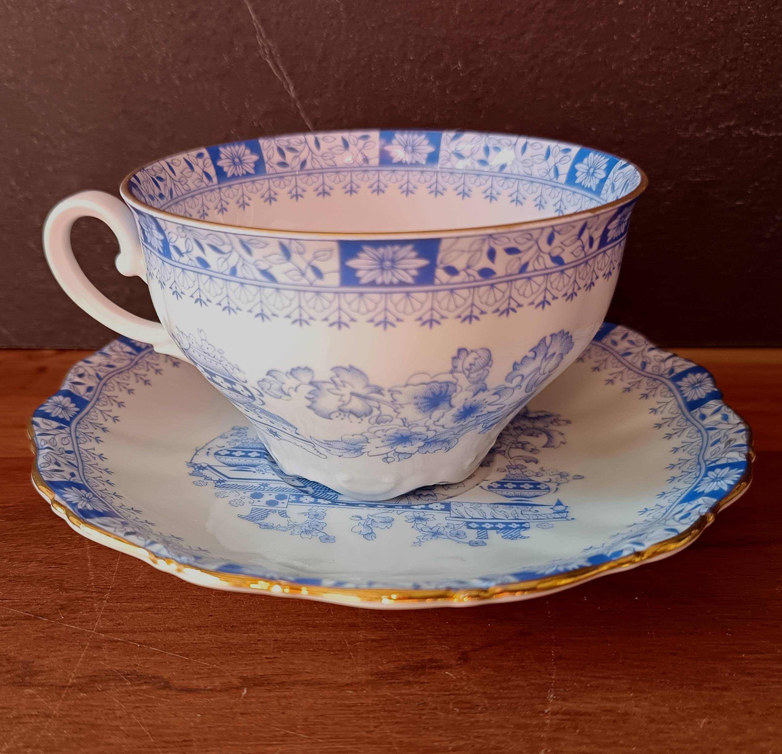 Vintage theresia pattern porcelain coffee cup and sugar bowl set, seltmann