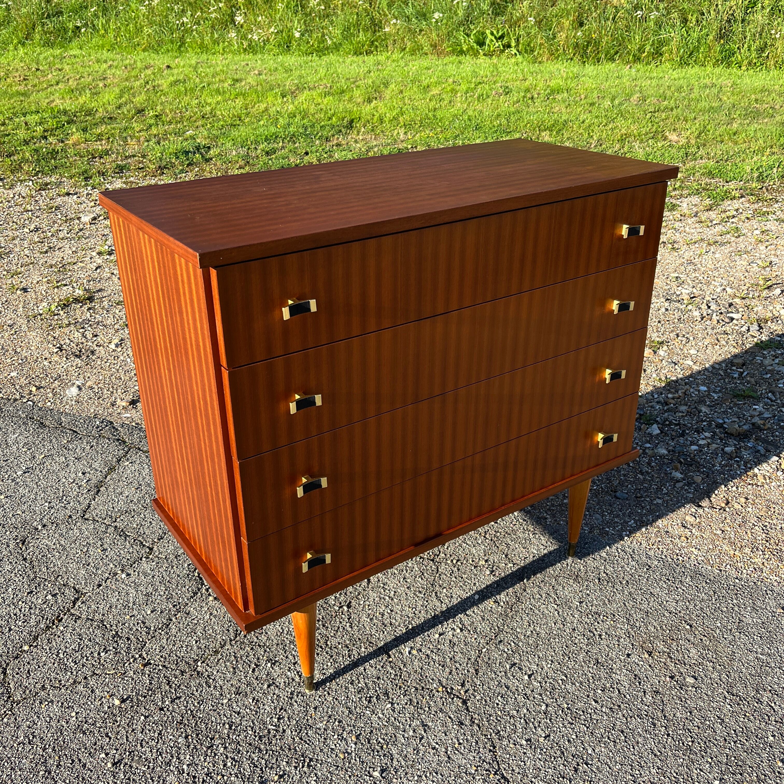 Vintage chest of drawers 4 drawers