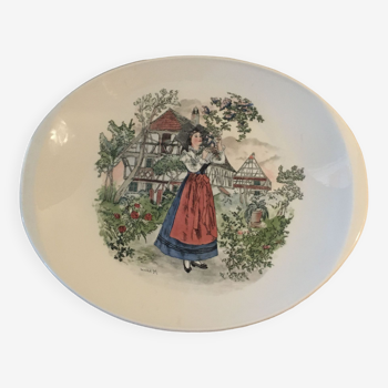 Sarreguemines porcelain dish Alsatian motif for decoration or collection